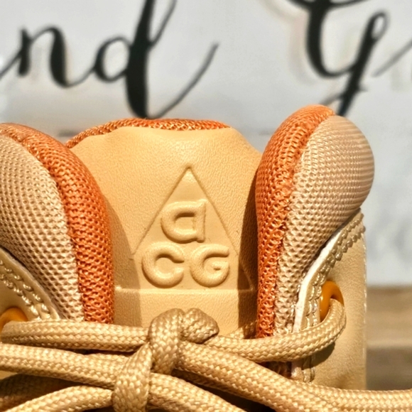 Nike ACG Woodside 2 High GS Orange, Brown Youth 5Y #524872-201 - Picture 6 of 9